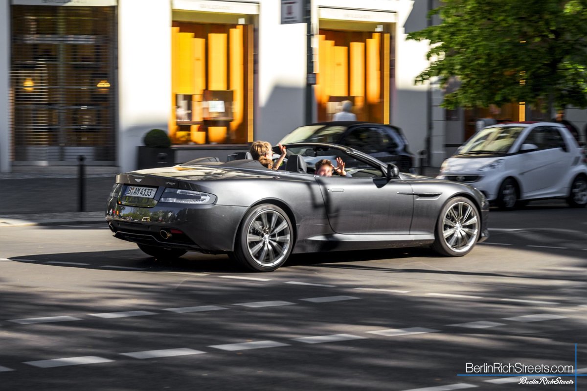Aston Martin Virage Volante (2011) spotted in Berlin — BerlinRichStreets